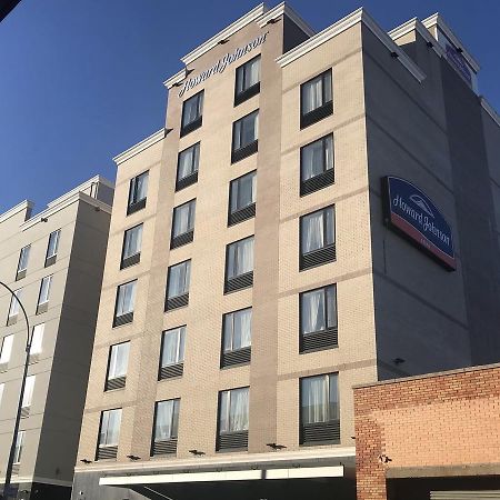 Howard Johnson By Wyndham Jamaica Ny Near Airtrain Jfk New York Exterior photo